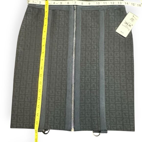 GUESS Women’s Jet Black Multi Logo Mirage Garter Mini Skirt Size Medium NWT - Picture 7 of 7